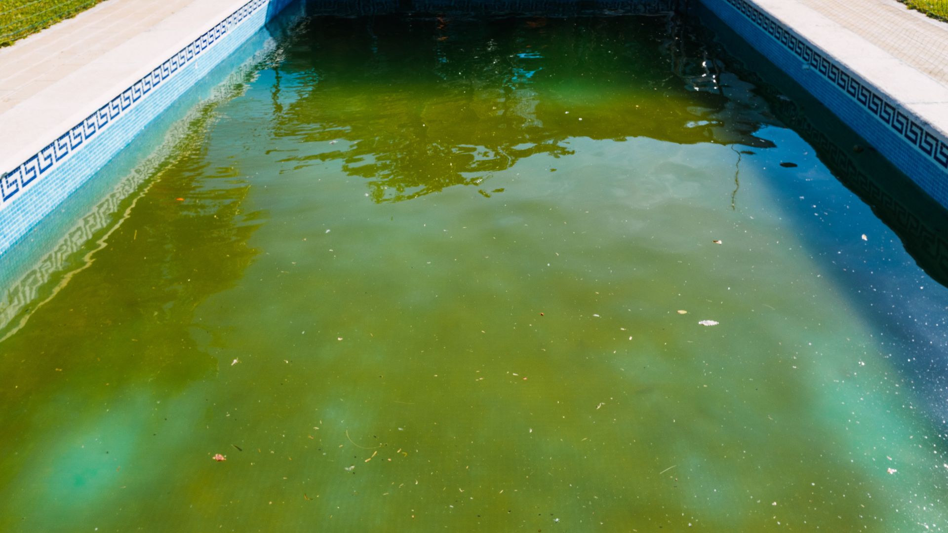 Las principales causas del estancamiento de agua