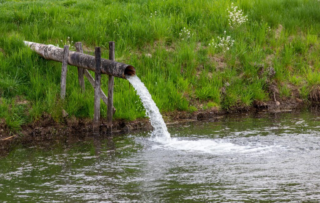 Impacto de las Aguas Residuales en la Salud Humana y el Medio Ambiente