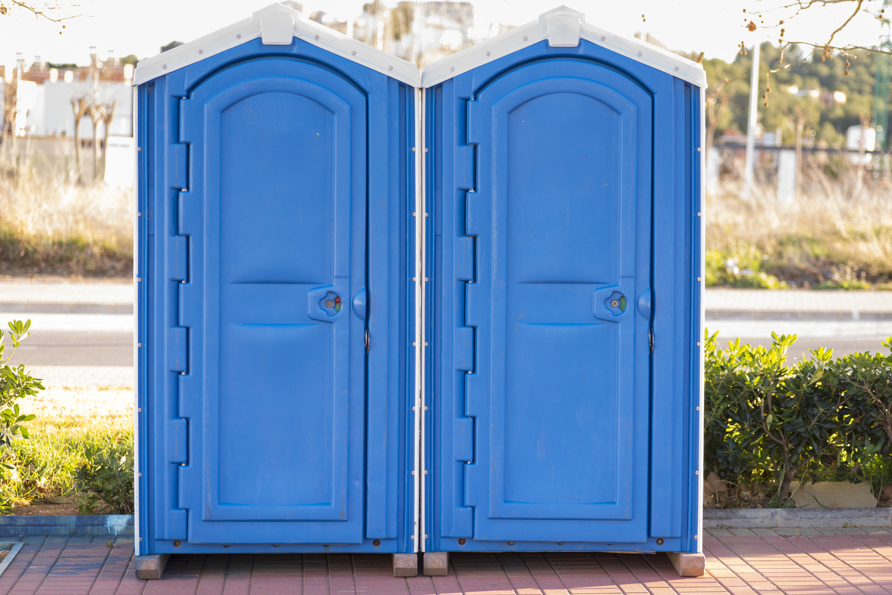 Cuándo alquilar baños portátiles para obras y eventos
